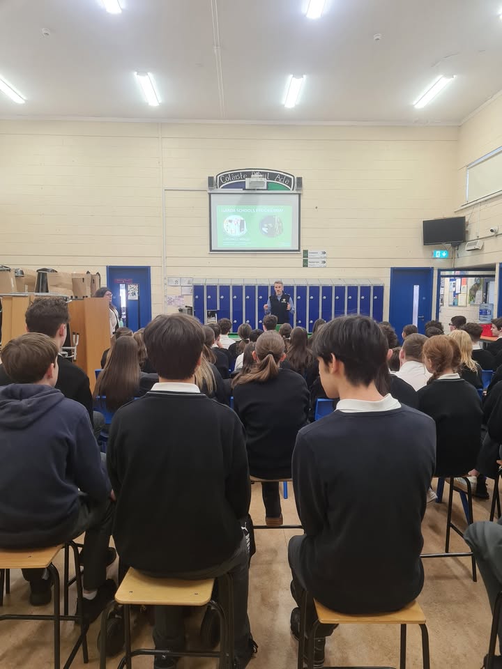 Coláiste Pobail Acla